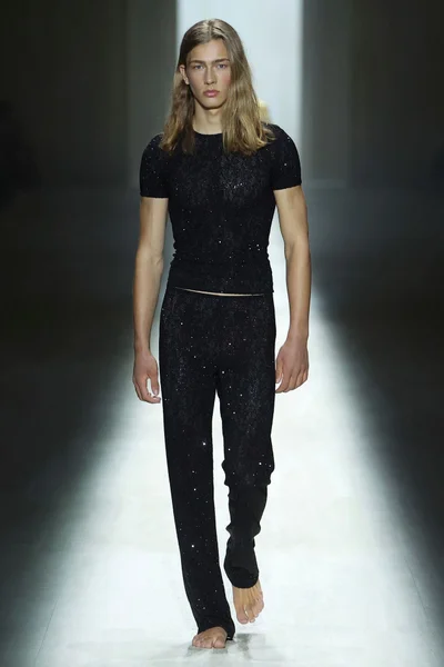 Look 74
